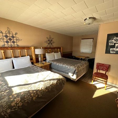 Pinecrest Motel Nipigon 외부 사진