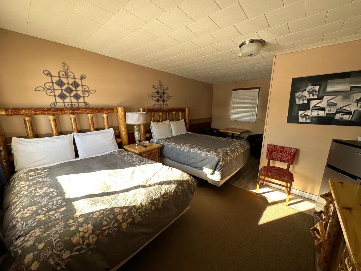 Pinecrest Motel Nipigon 외부 사진